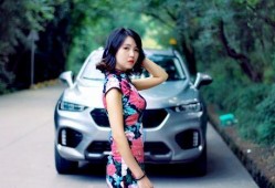 国产熟美女,魅力绽放，时尚潮流引领者